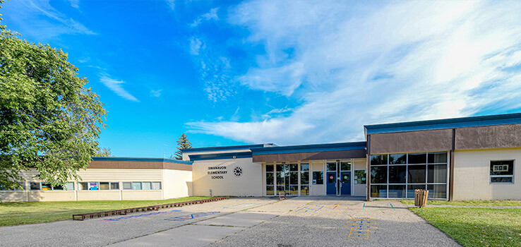 Photo of the front of Swanavon School